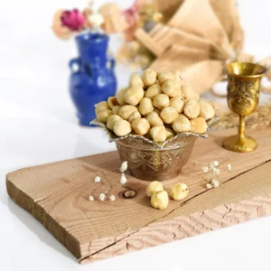 مغز بندق مقشّر